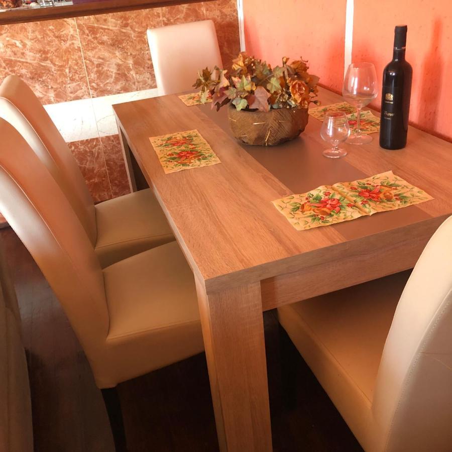 Apartmani Miljana Bar Zewnętrze zdjęcie