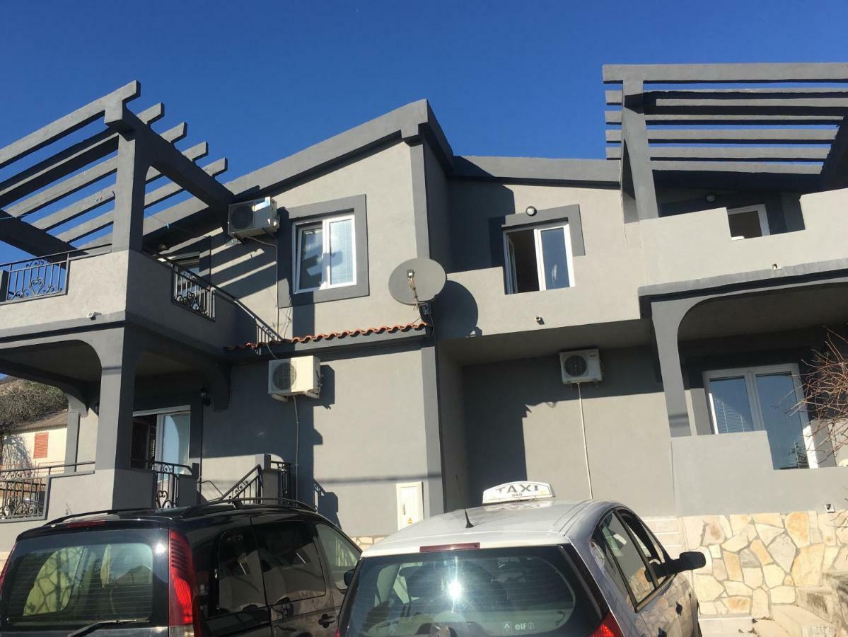 Apartmani Miljana Bar Zewnętrze zdjęcie
